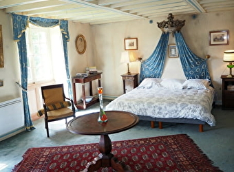 Gentilhommière de Lurcy - LURCY-LE-BOURG