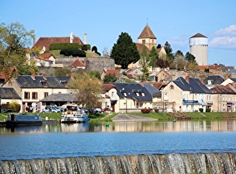 Boucle Saint-Honoré-les-Bains, canal du Nivernais, Cercy-la-Tour, Thaix, Montaron - SAINT-HONORE-LES-BAINS