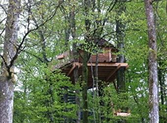 Cabane dans les arbres au lac des Settons - MOUX-EN-MORVAN