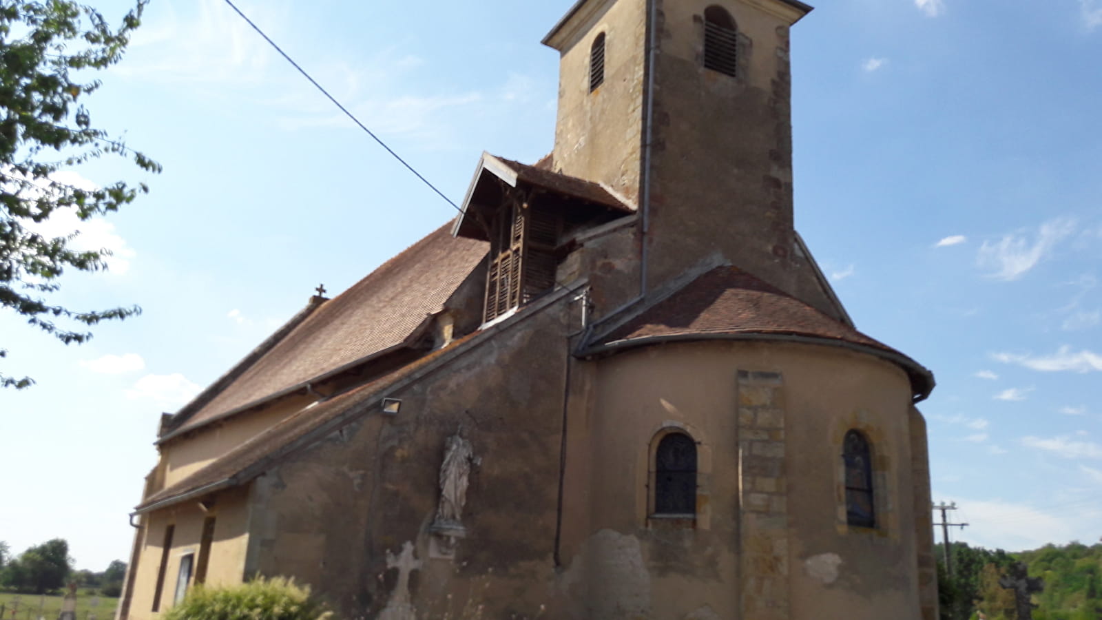 Eglise Saint Martin à Charrin