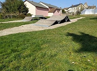 Aires de jeux - SAINT-HONORE-LES-BAINS
