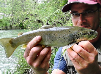 Moniteur guide de pêche dans le Morvan - LORMES