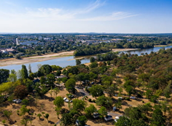 Camping de l'Ile par Aquadis Loisirs - BANNAY