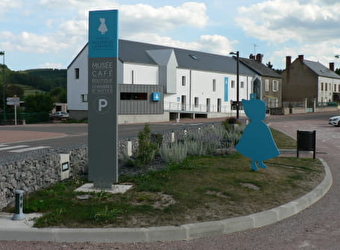 Visite commentée à Alligny-en-Morvan en Néerlandais - ALLIGNY-EN-MORVAN