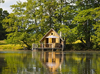 Cabanes Lacustres - Cabanes sur l'eau - Domaine du Château d'Ettevaux - POIL