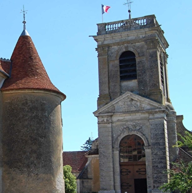 Val du Sauzay - Circuit du château et église de Corbelin 