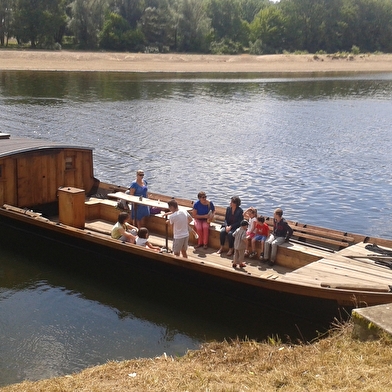 Balade à bord de Mignonnette, la Toue Cabanée 