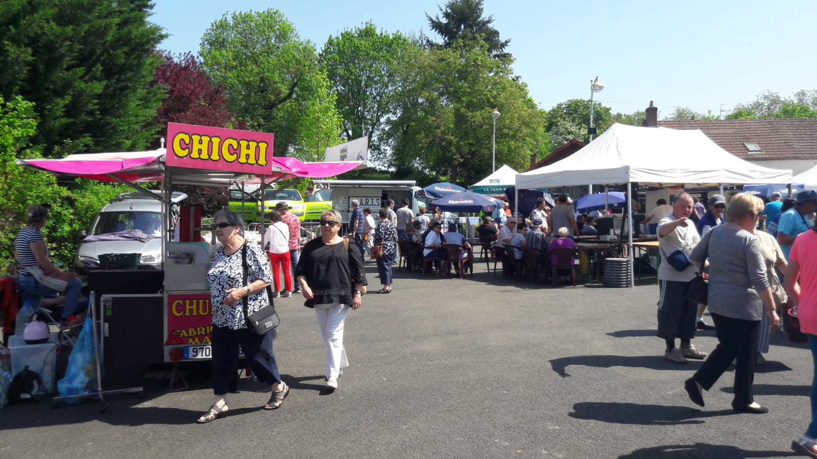 Foire artisanale et commerciale