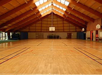 Salle communale de la mairie de Moulins-Engilbert - MOULINS-ENGILBERT