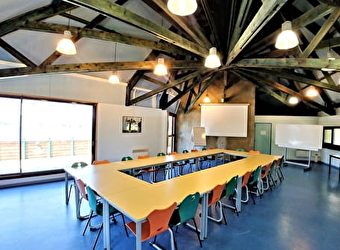Salle de séminaire au lac des Settons - MONTSAUCHE-LES-SETTONS